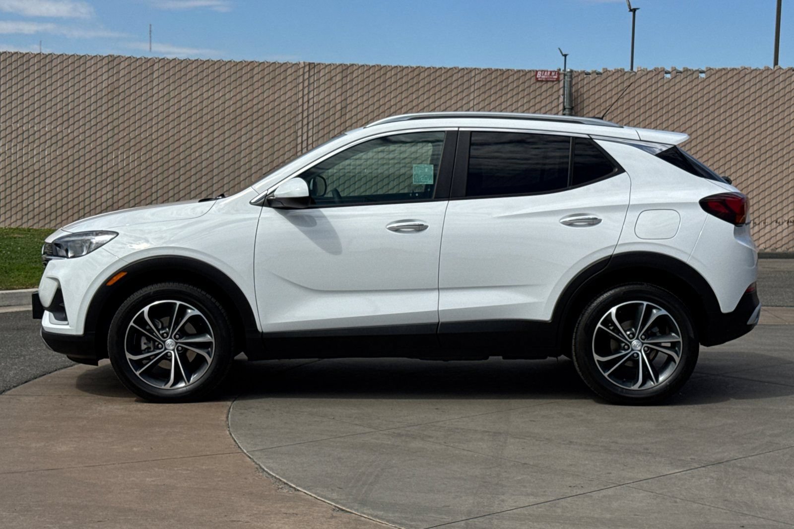 Used 2023 Buick Encore GX Select FWD image 7