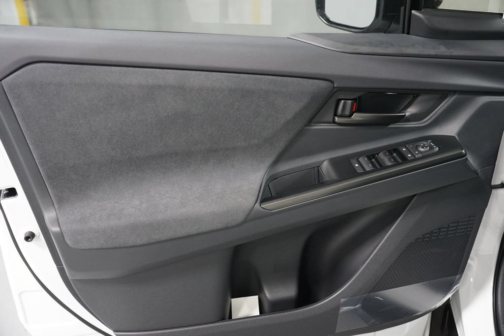 New 2026 Toyota C-HR AWD/4WD image 29