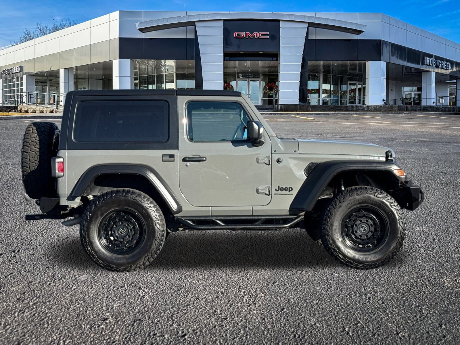 Used 2023 Jeep Wrangler Willys video 2