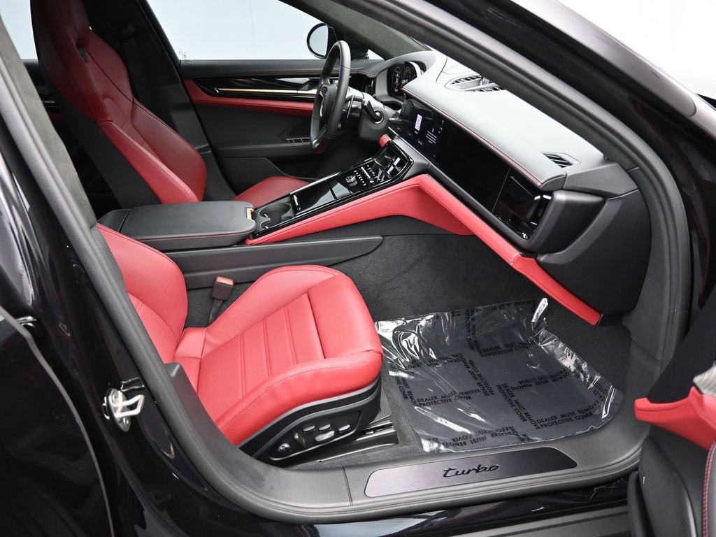 Certified 2025 Porsche Panamera Turbo image 24