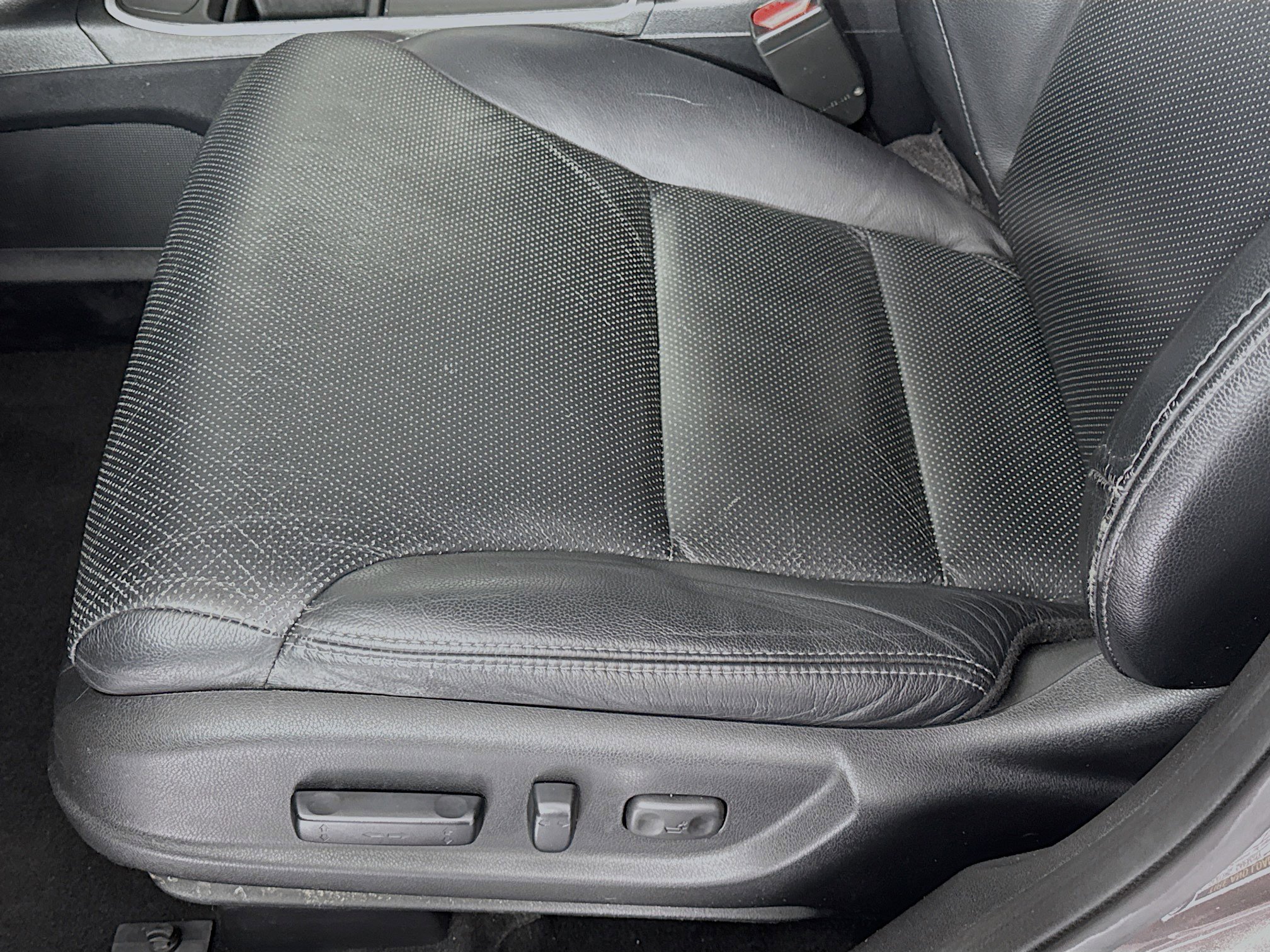 Used 2016 Honda CR-V Touring image 19