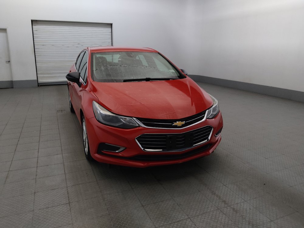 Used 2018 Chevrolet Cruze Premier FWD image 14
