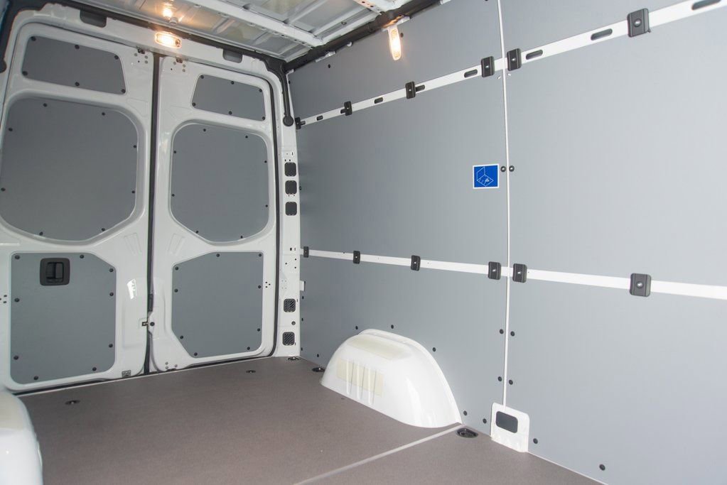 Used 2025 Mercedes-Benz Sprinter 2500 image 39