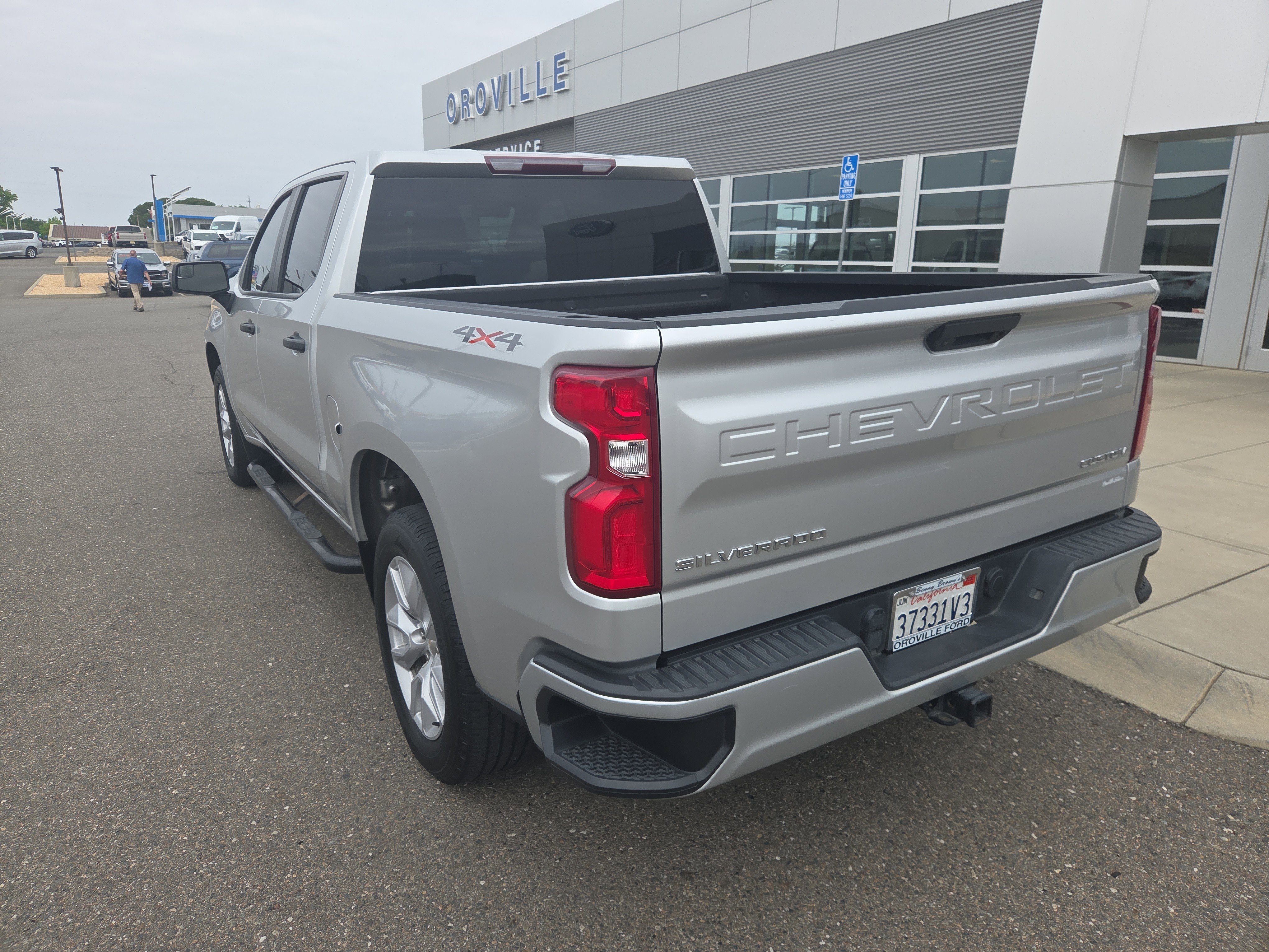 Used 2019 Chevrolet Silverado 1500 Custom w/ Trailering Package AWD/4WD image 3