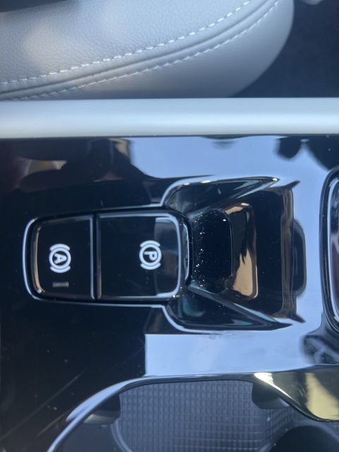 New 2026 Volvo XC40 B5 Plus w/ Climate Package AWD/4WD image 18