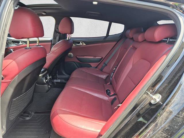 Used 2018 Kia Stinger GT1 RWD image 13