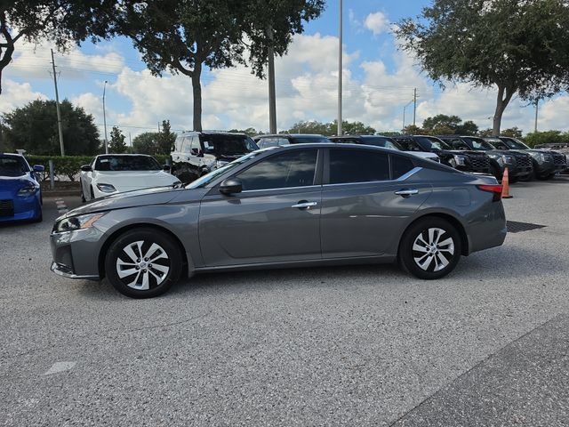 Certified 2025 Nissan Altima 2.5 S FWD image 5
