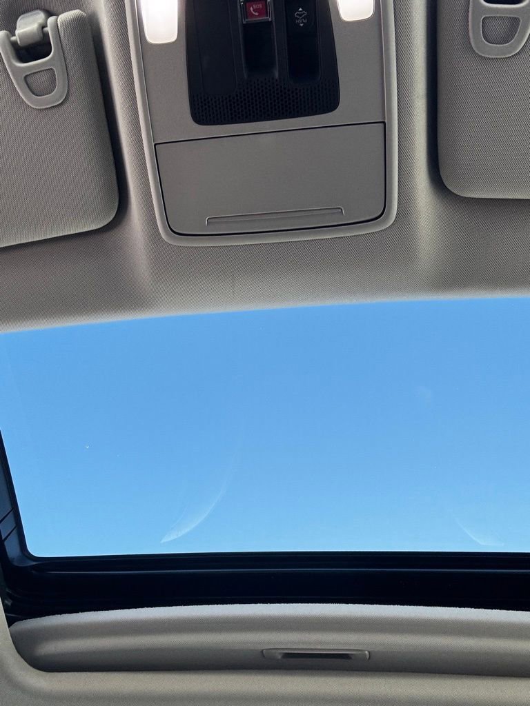 Used 2023 Honda Accord EX image 20