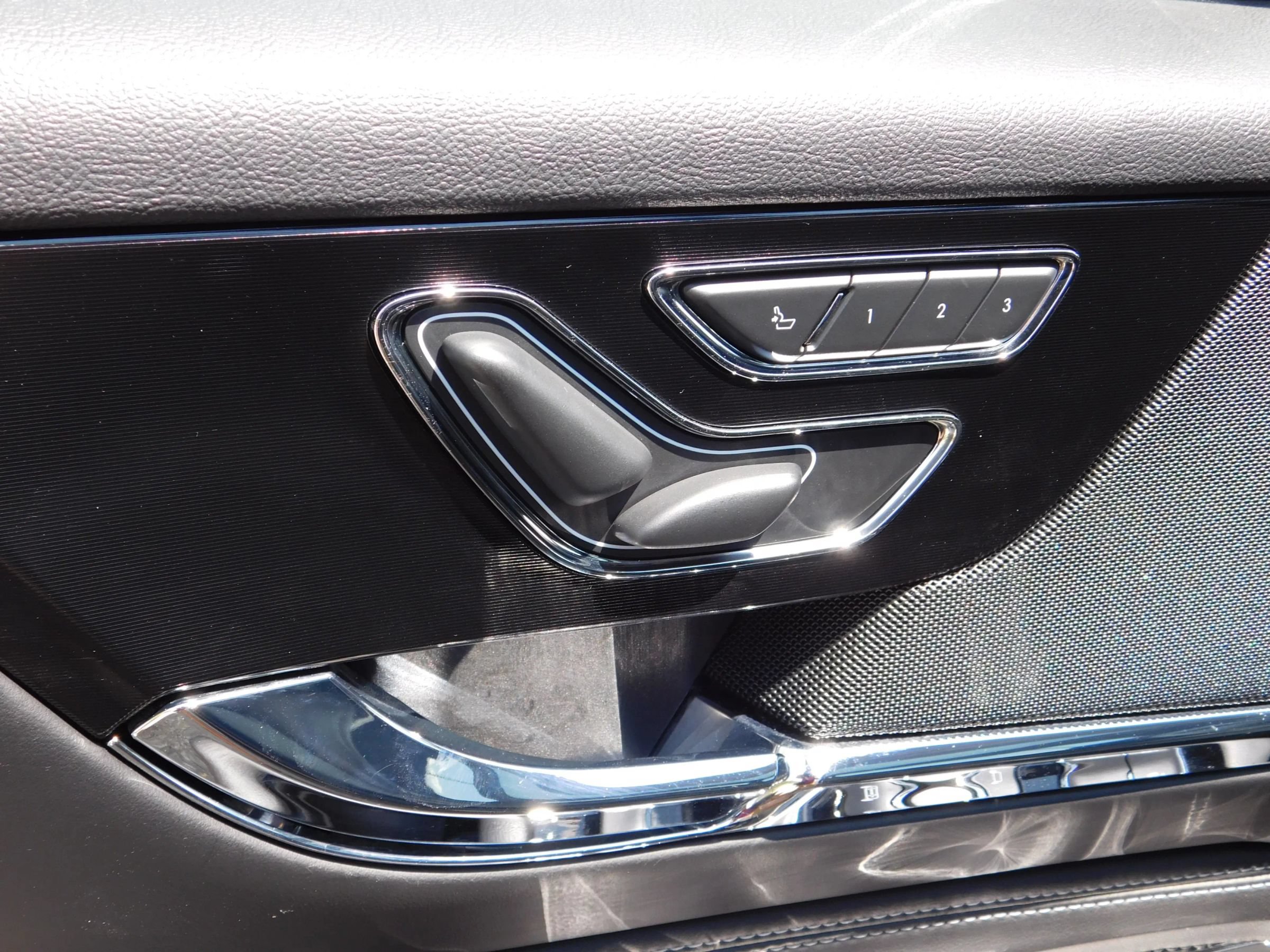 Used 2020 Lincoln Corsair Reserve w/ Equipment Group 201A AWD/4WD image 19