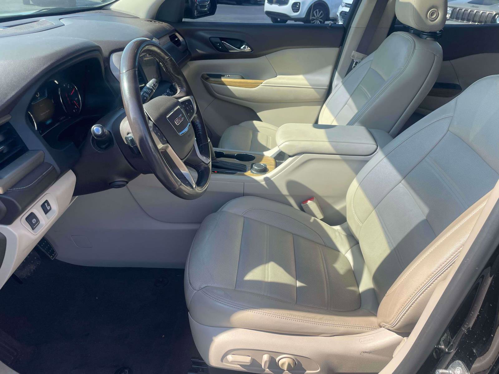 Used 2018 GMC Acadia Denali w/ LPO, Cargo Package image 5