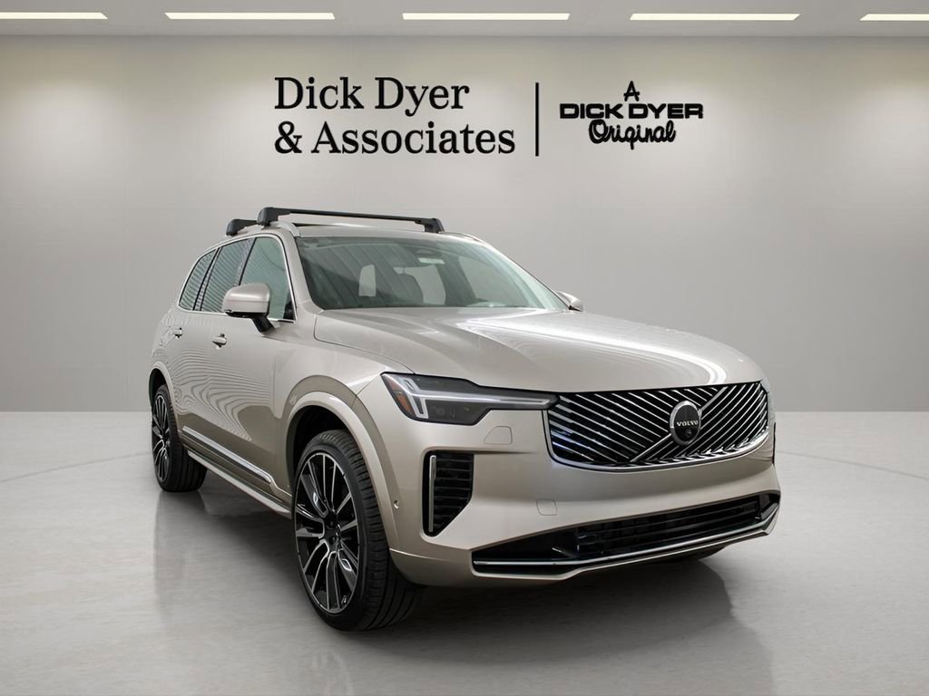New 2026 Volvo XC90 B6 Plus w/ Protection Package Premier