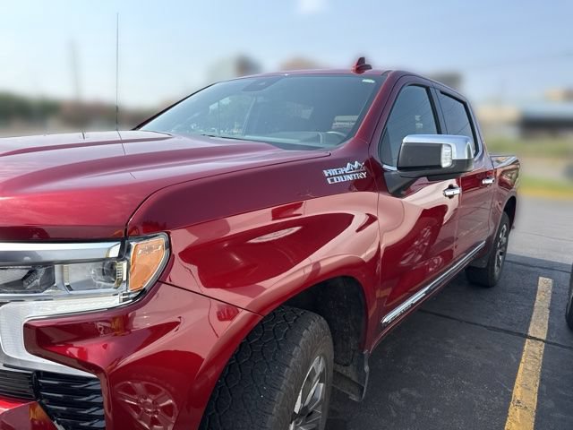 Used 2025 Chevrolet Silverado 1500 High Country AWD/4WD image 36