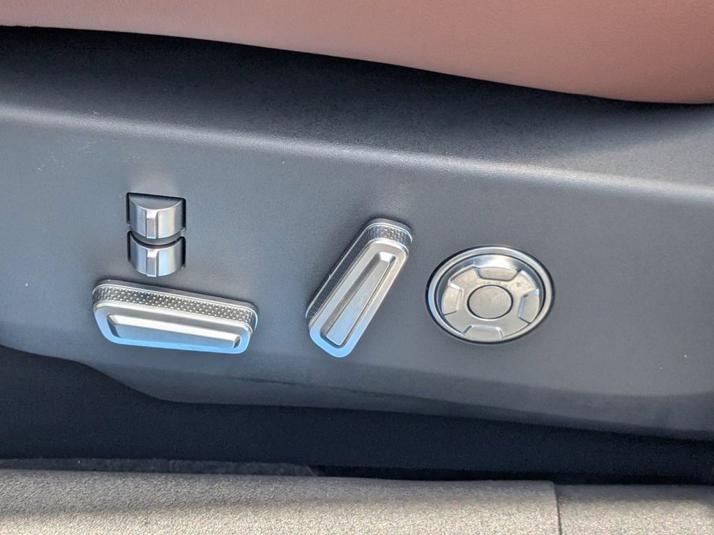 New 2026 Lincoln Nautilus Reserve AWD/4WD image 20