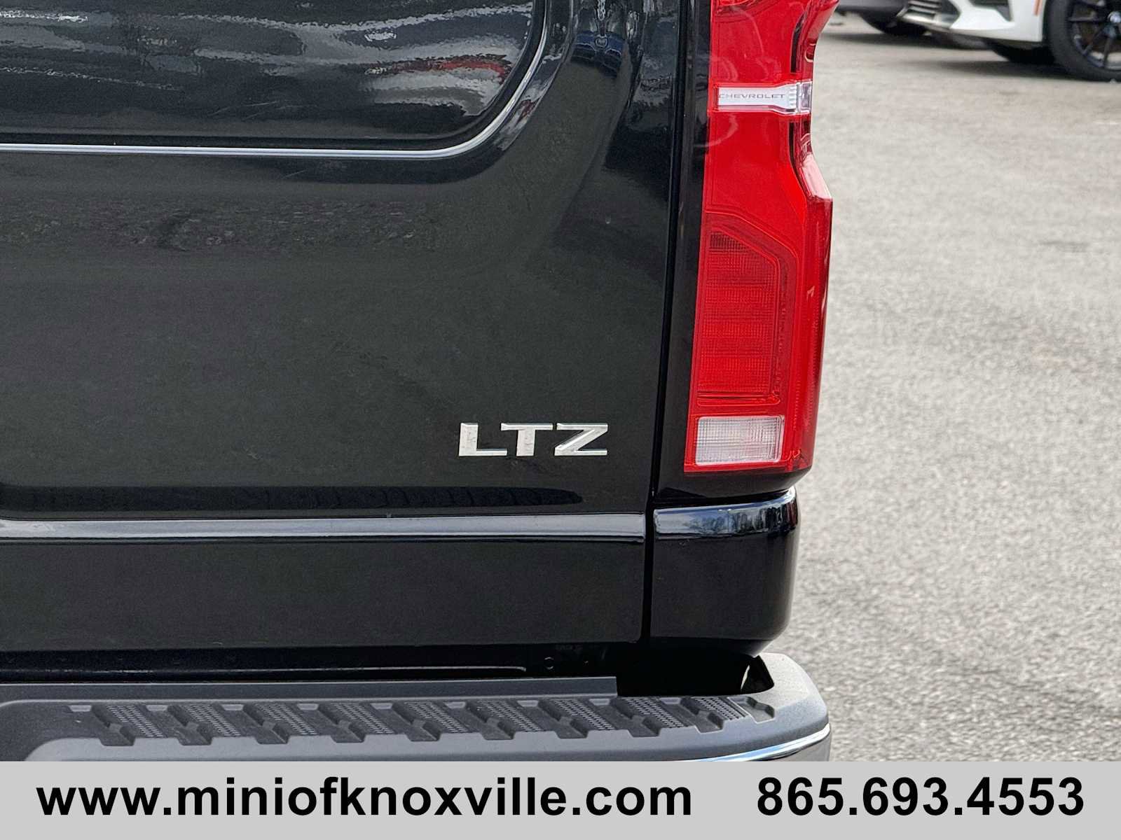 Used 2024 Chevrolet Silverado 3500 LTZ w/ LTZ Premium Package image 39