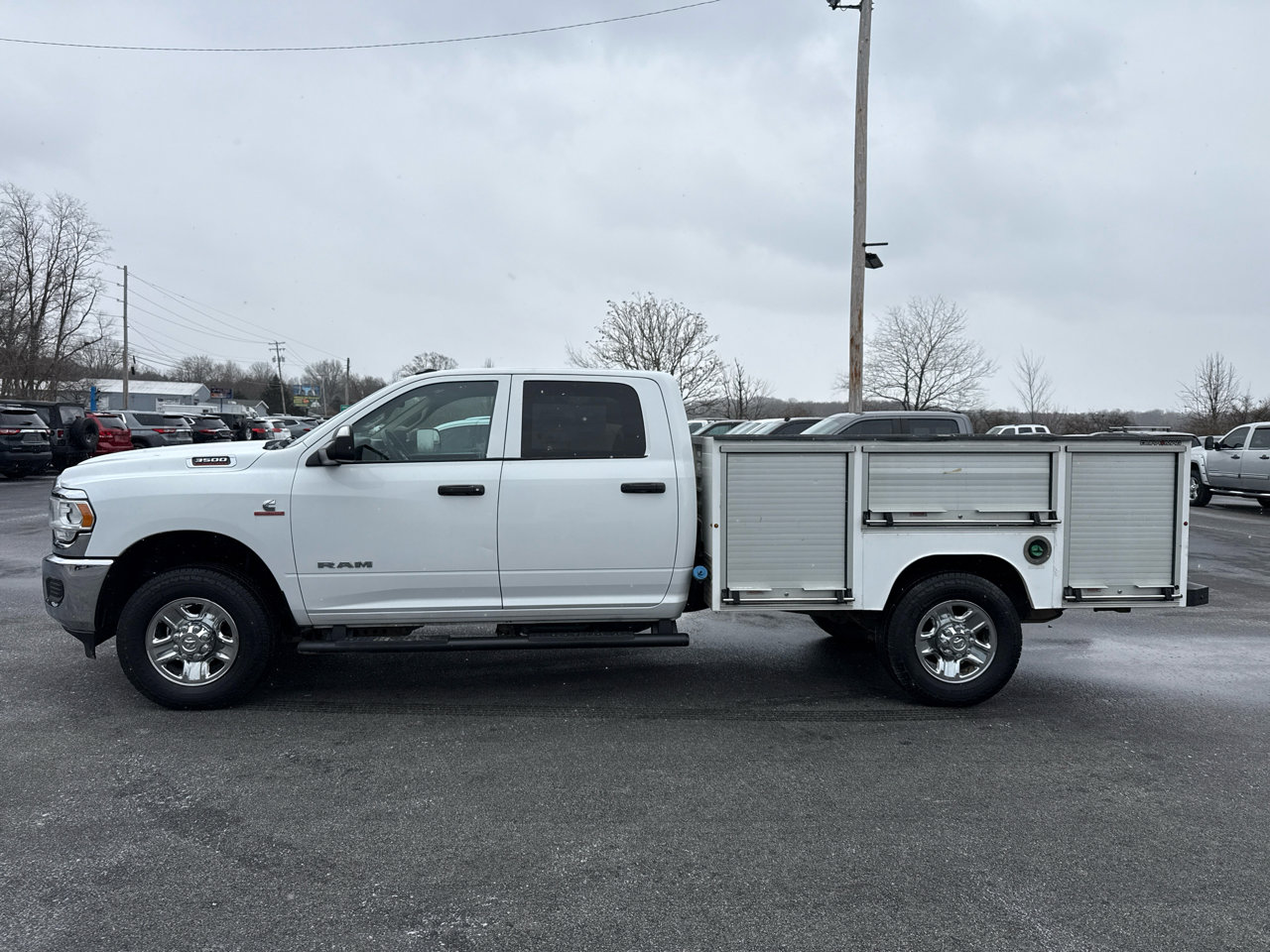 Used 2019 RAM 3500 Tradesman w/ Chrome Appearance Group image 3