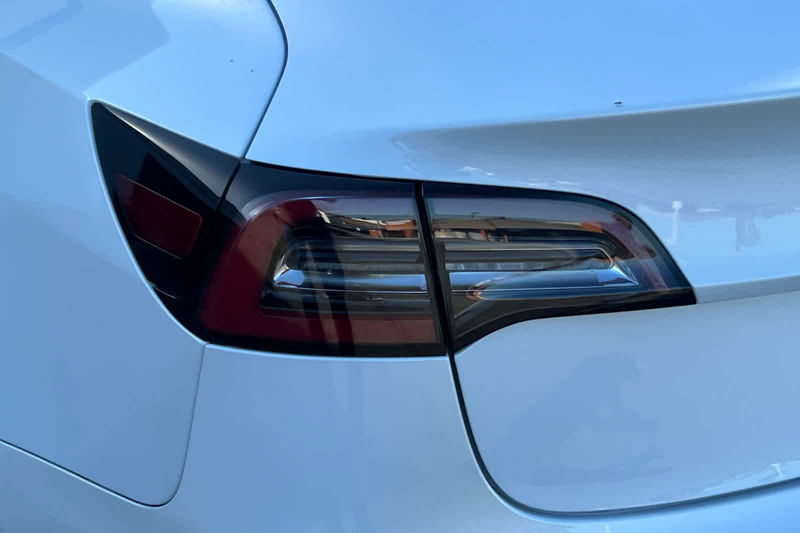 Used 2018 Tesla Model 3 Long Range RWD image 20
