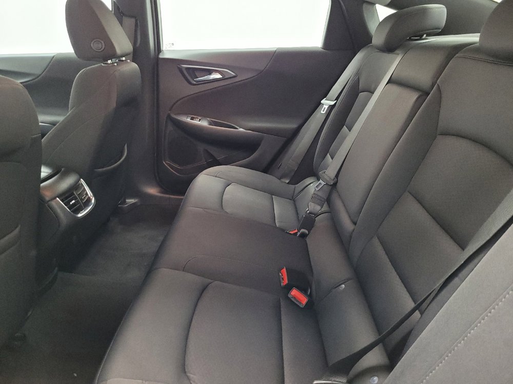 Used 2021 Chevrolet Malibu LT image 18