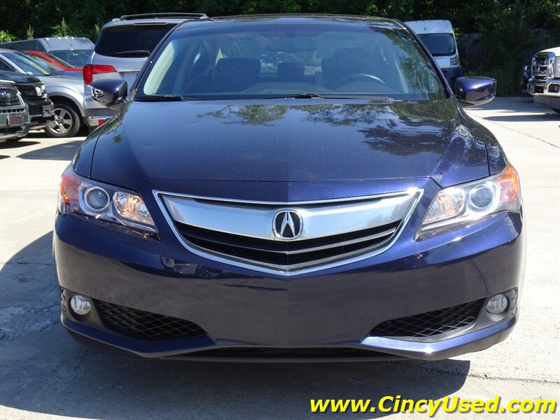 Used 2014 Acura ILX w/ Technology Package FWD image 2