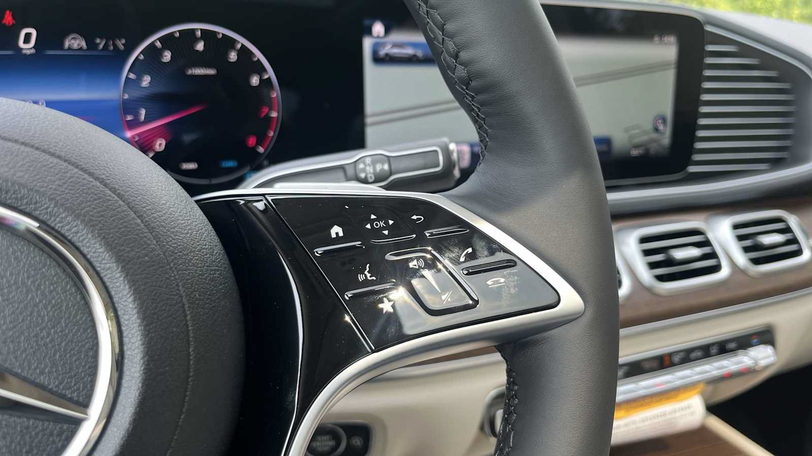 New 2026 Mercedes-Benz GLE 350 4MATIC image 40