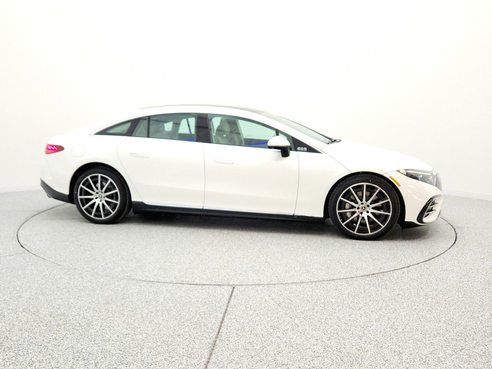 Used 2023 Mercedes-Benz EQS 450+ Sedan image 4