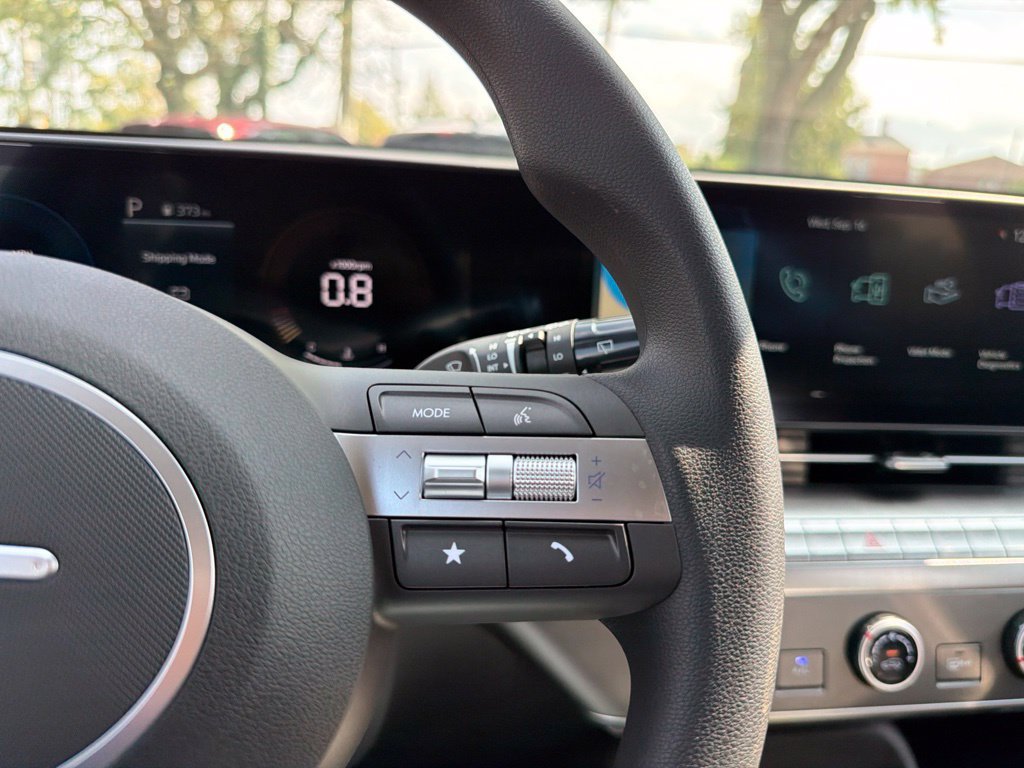 New 2027 Hyundai Kona SE AWD/4WD image 30