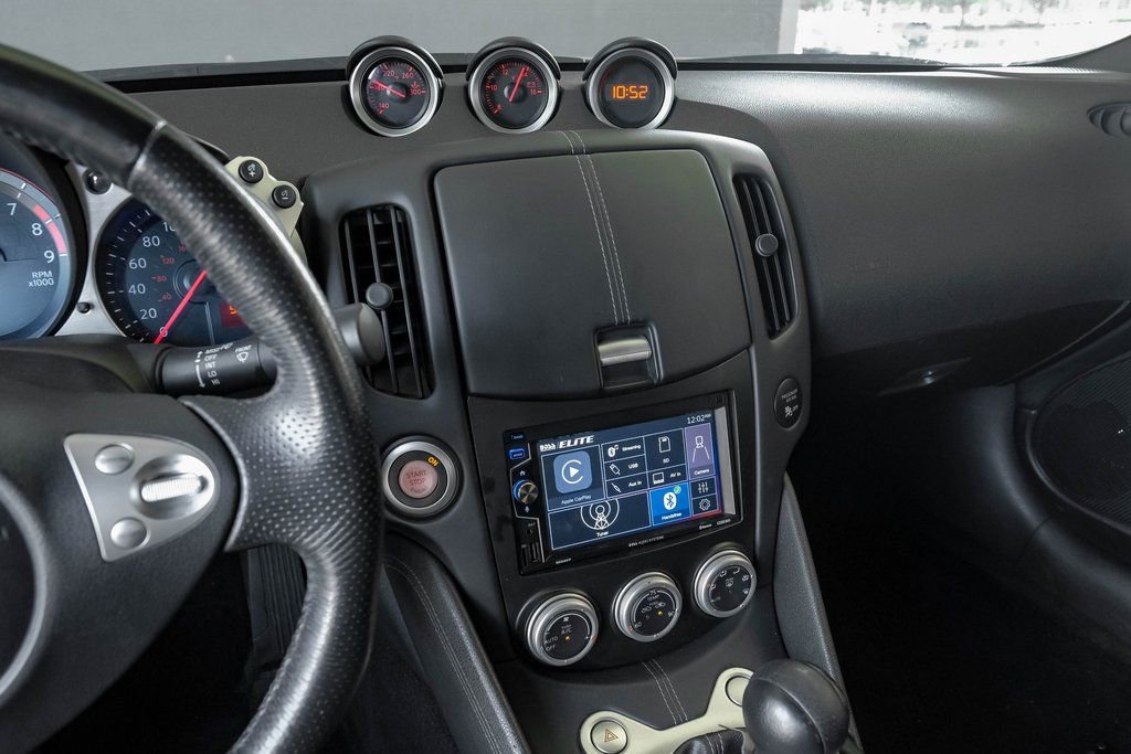 Used 2020 Nissan 370Z Coupe image 22