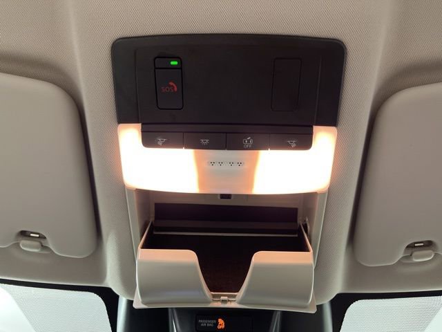 Used 2025 Nissan Rogue SL image 33