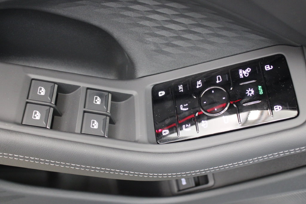 New 2026 Audi A6 Premium Plus AWD/4WD image 18