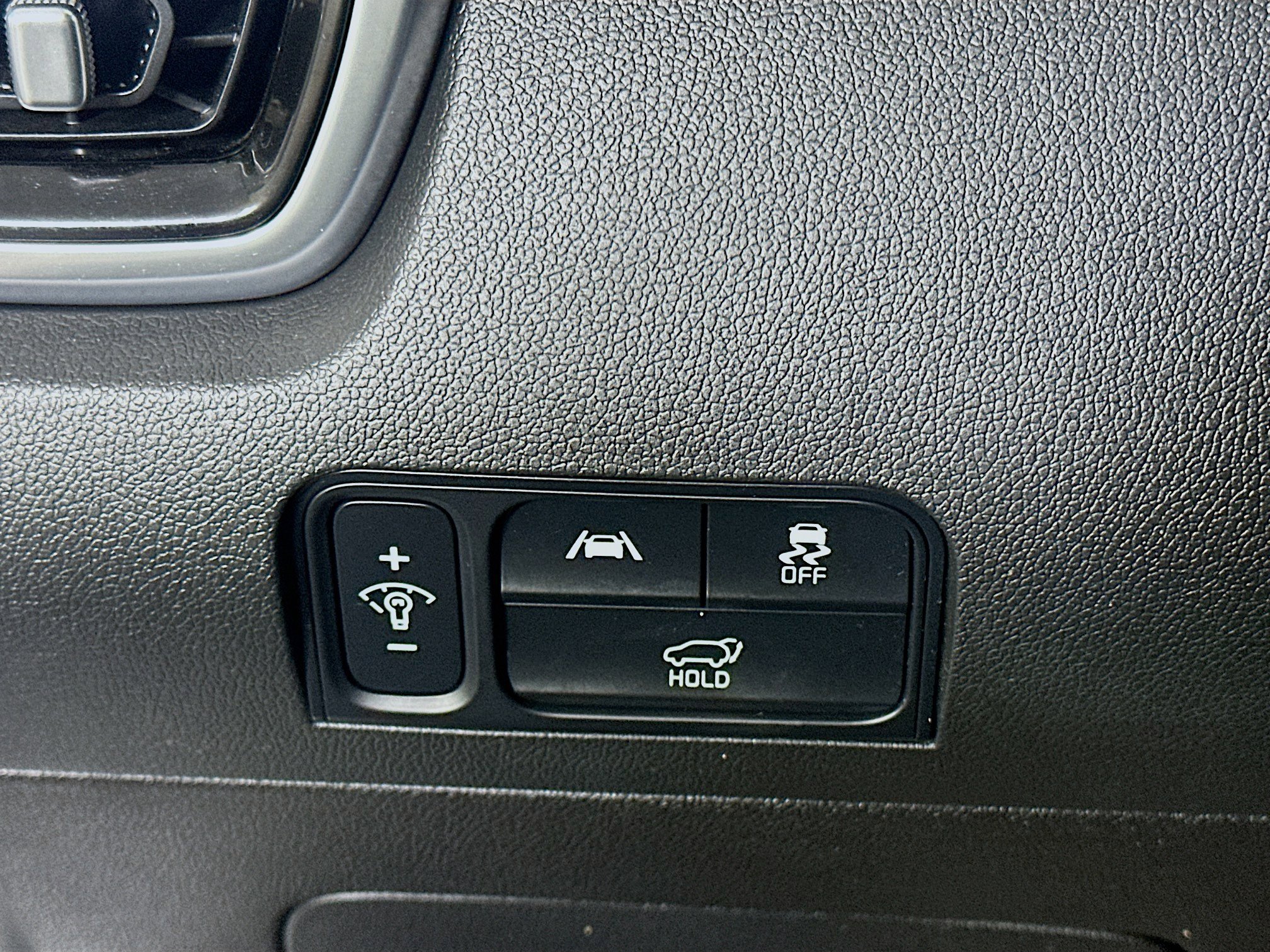 Used 2023 Kia Sorento SX image 17