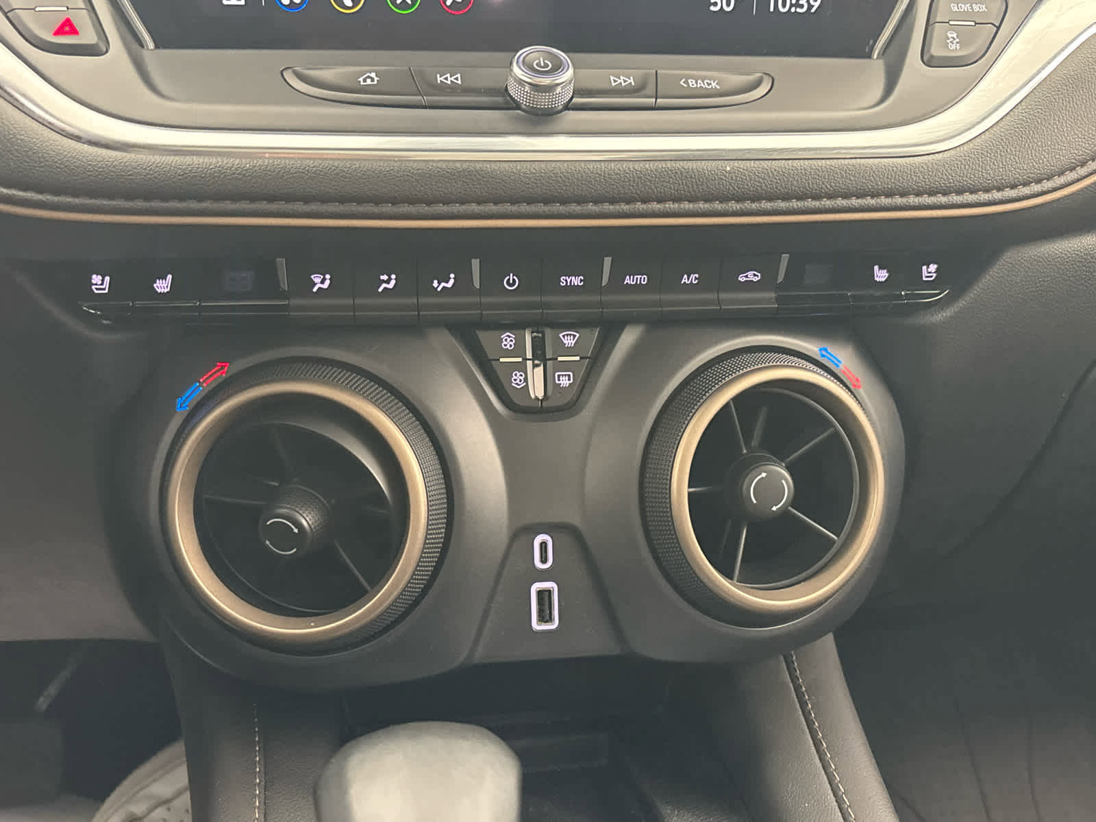 Used 2024 Chevrolet Blazer Premier w/ Enhanced Convenience Package image 32