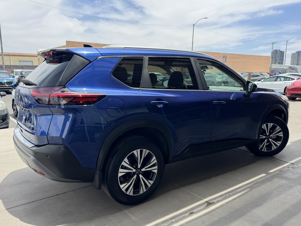 Used 2023 Nissan Rogue SV w/ SV Premium Package AWD/4WD image 4