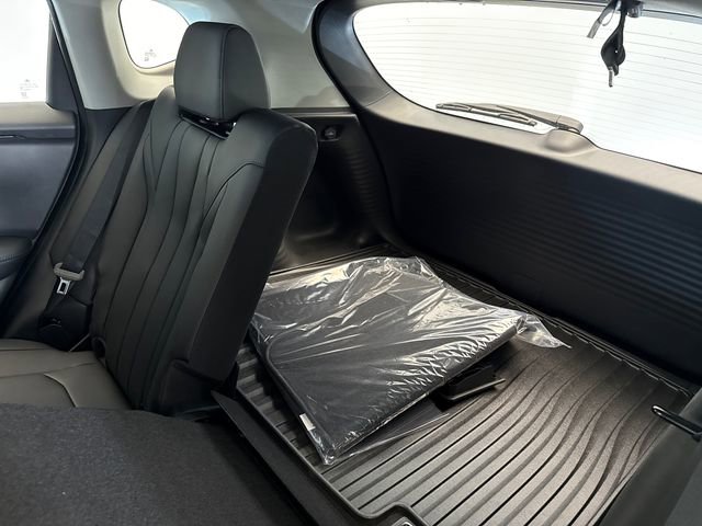 Used 2025 Acura ADX AWD image 15