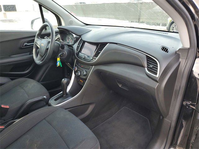 Certified 2020 Chevrolet Trax LS image 25