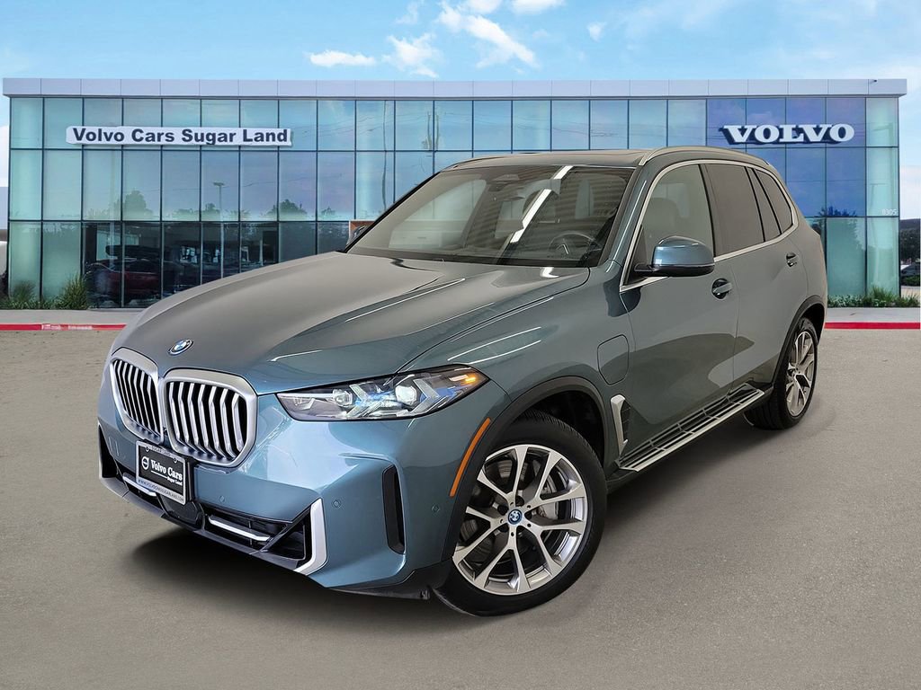 Used 2025 BMW X5 xDrive50e AWD/4WD image 1