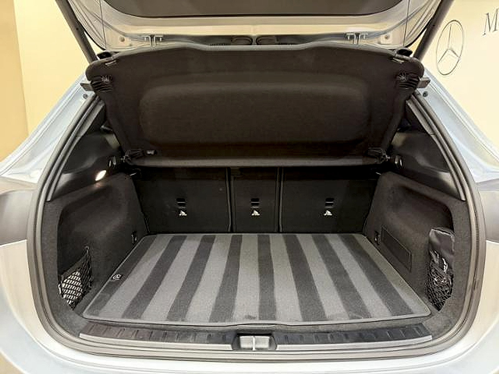 Used 2025 Mercedes-Benz GLA 250 image 22