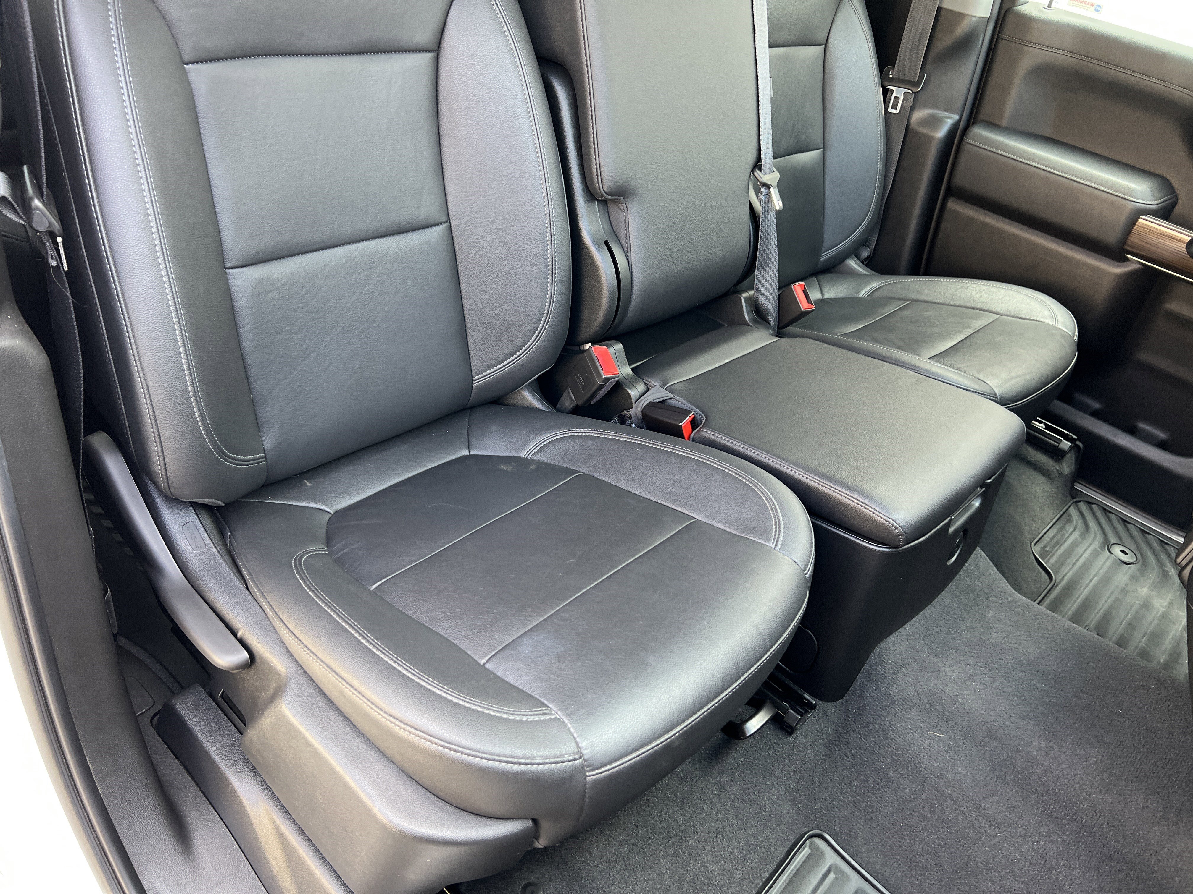 Used 2021 Chevrolet Silverado 1500 LT w/ Convenience Package II AWD/4WD image 23