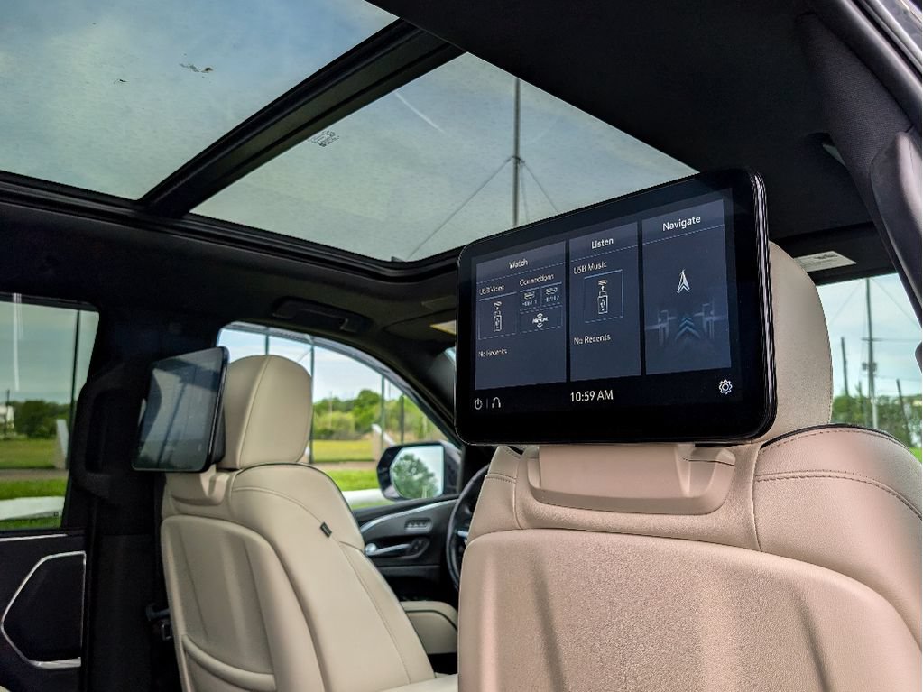 Used 2021 Cadillac Escalade Sport w/ Driver Assist Tech Package AWD/4WD image 18