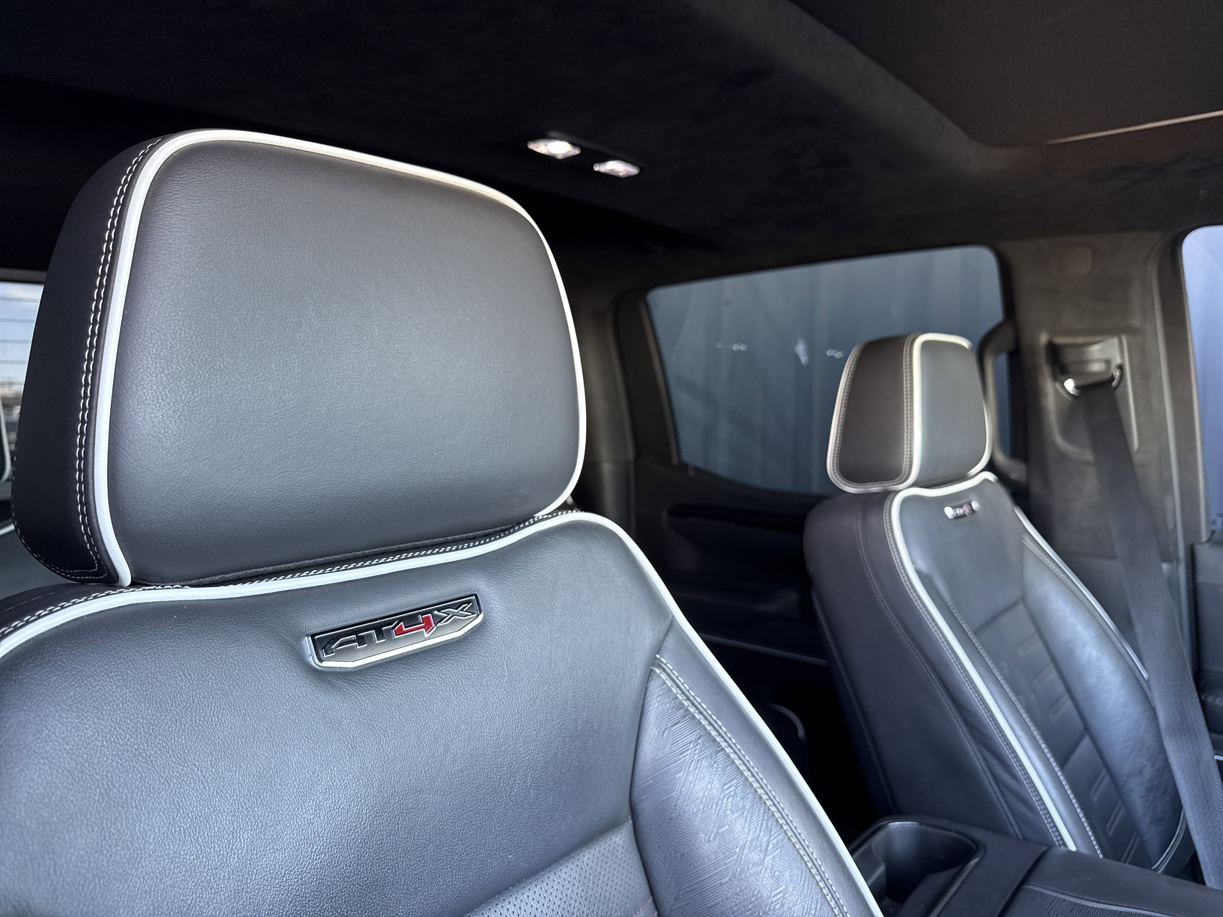 Used 2024 GMC Sierra 1500 AT4X image 44