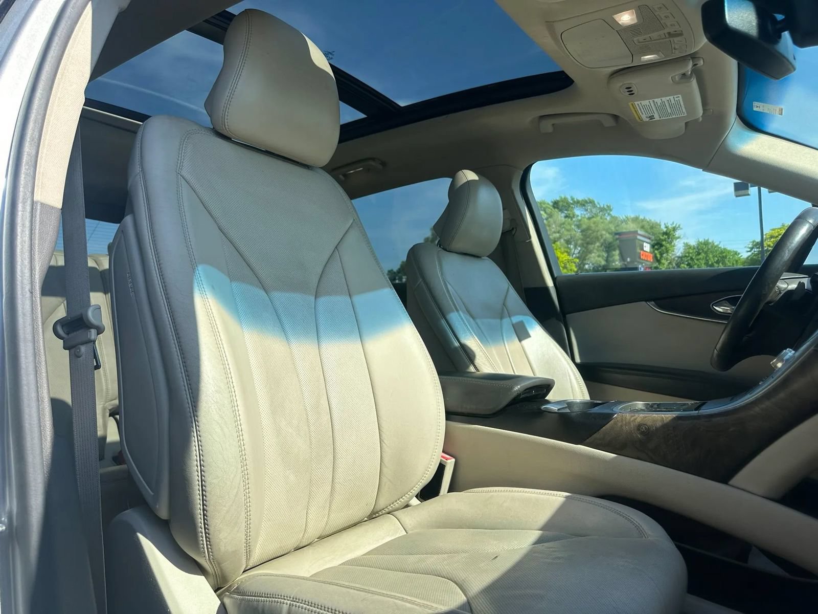 Used 2016 Lincoln MKX Reserve w/ Climate Package AWD/4WD image 12
