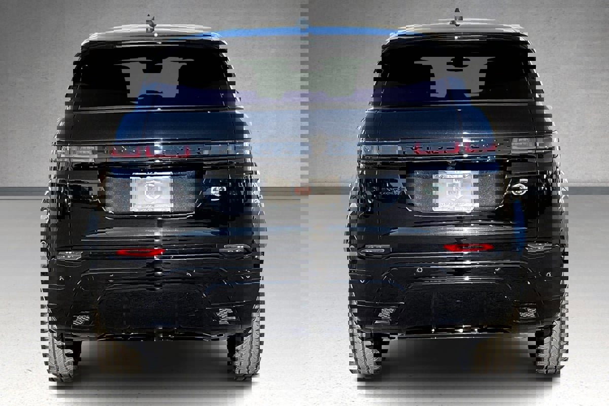 Used 2023 Land Rover Range Rover Evoque R-Dynamic S image 4