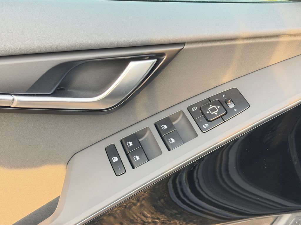 New 2026 Kia Niro EX w/ EX Premium Package FWD image 13