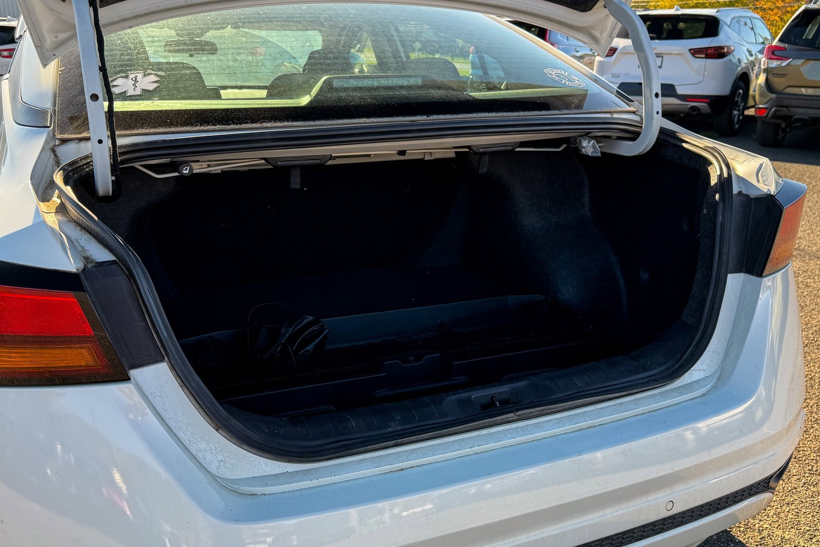 Used 2024 Nissan Altima 2.5 SV image 12