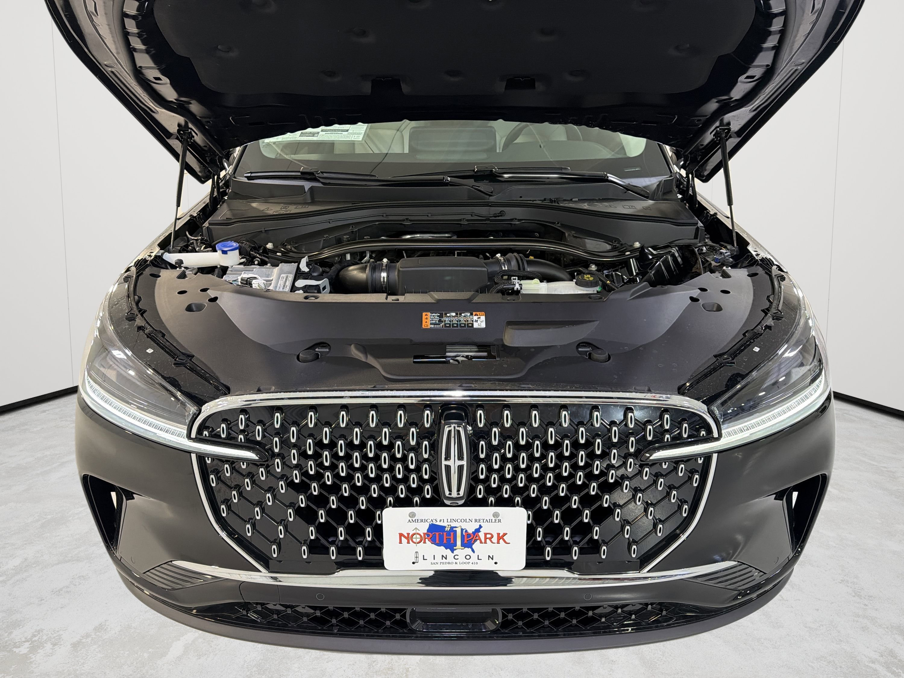 New 2026 Lincoln Aviator 2WD image 32