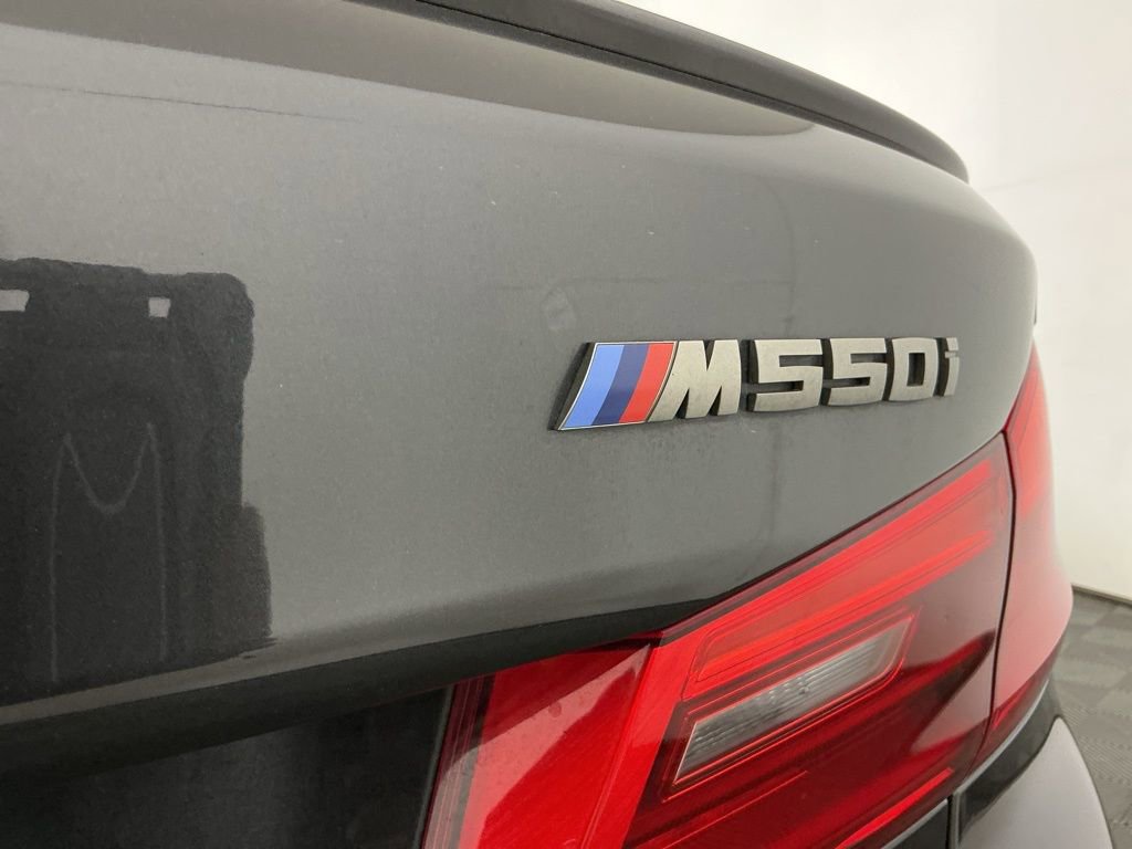 Used 2018 BMW M550i xDrive w/ Dynamic Handling Package image 30