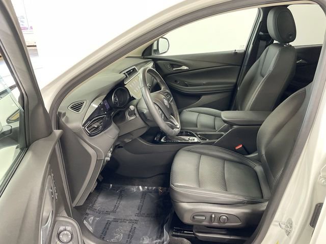 Used 2022 Buick Encore GX Essence w/ Experience Buick Package image 11