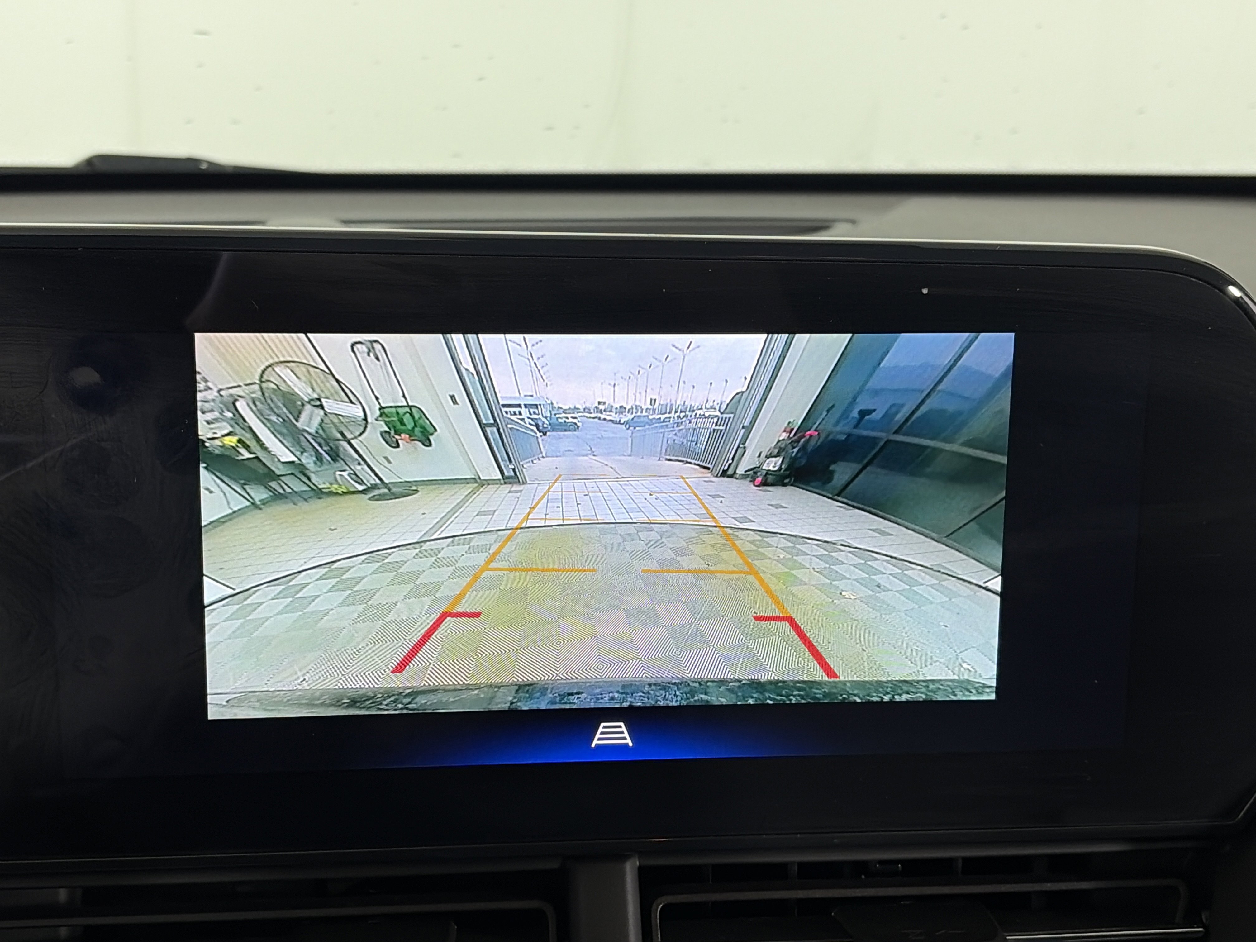 Used 2024 Chevrolet Trax RS image 19