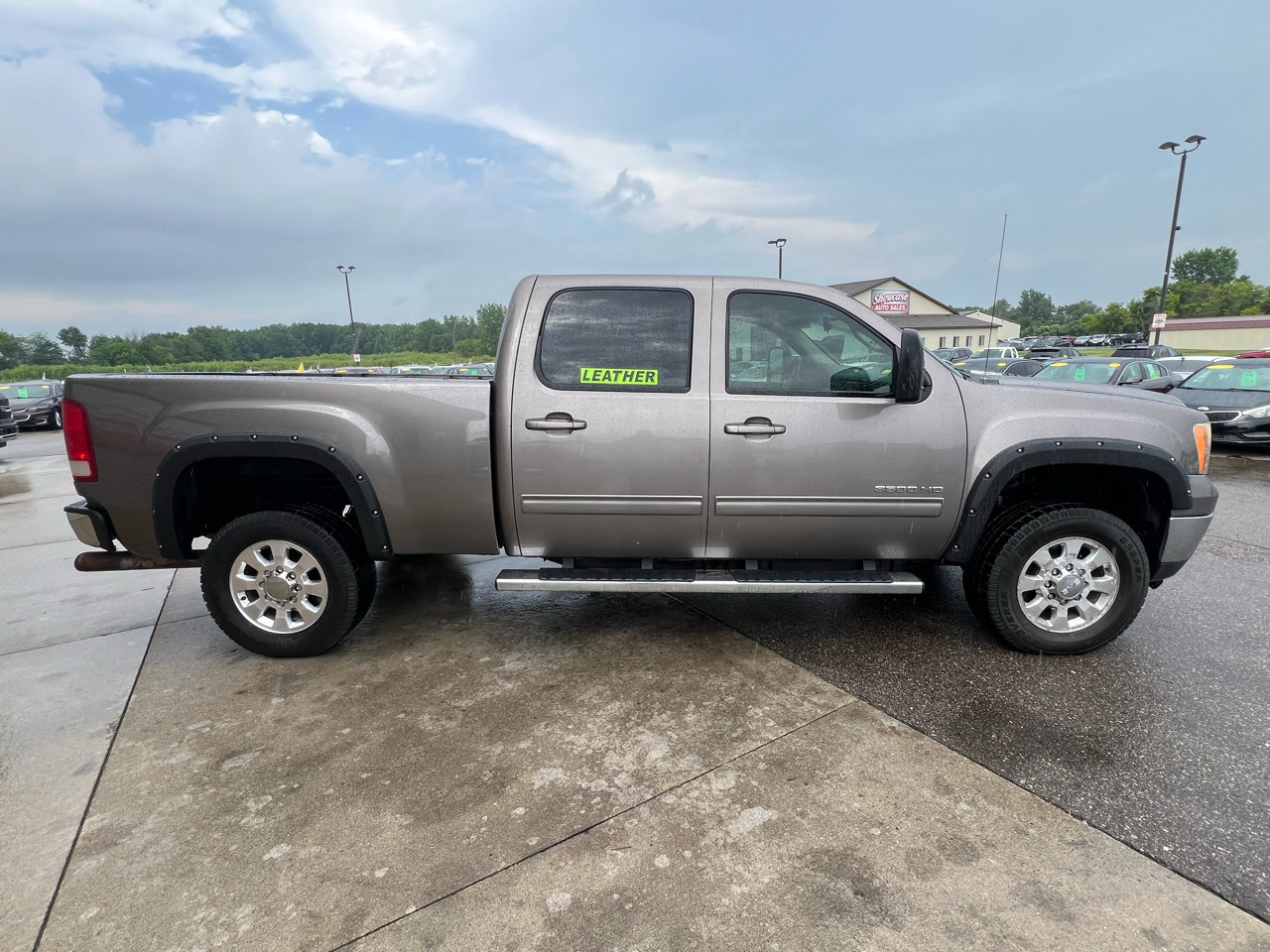 Used 2014 GMC Sierra 3500 SLT image 4