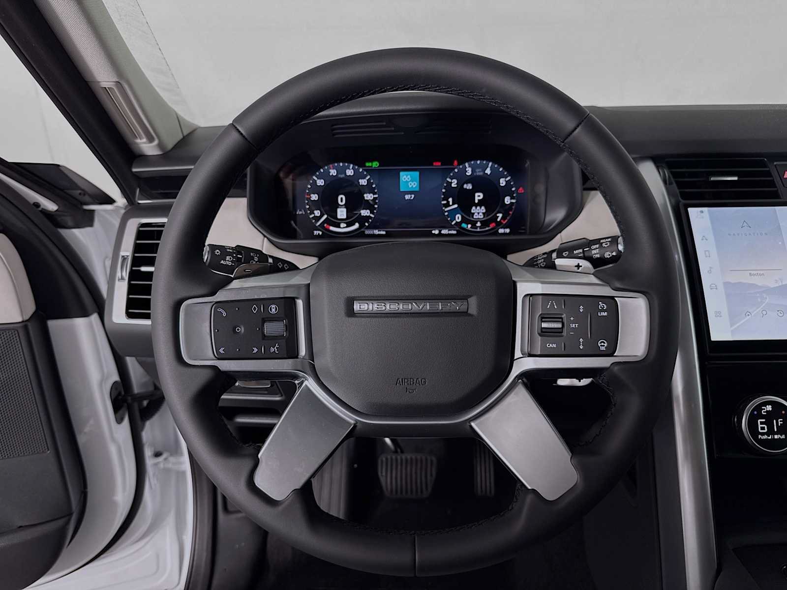 New 2025 Land Rover Discovery S AWD/4WD image 12