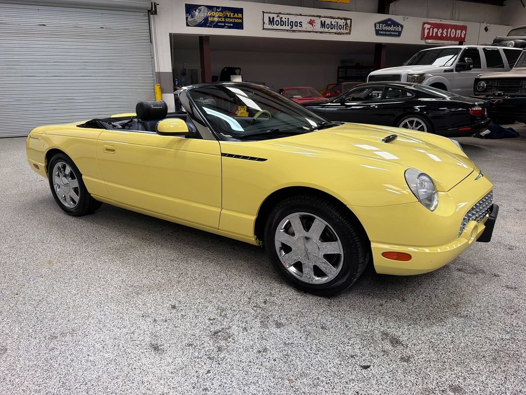 Used 2002 Ford Thunderbird RWD image 20