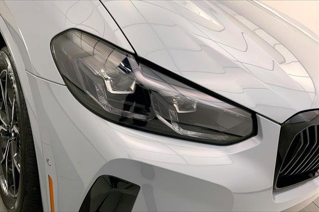 Certified 2024 BMW X4 M40i w/ Premium Package image 27